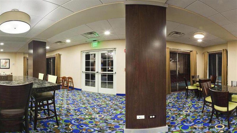 Holiday Inn Express Hotel & Suites Atlanta Airport West - Camp Creek By Ihg Exterior foto