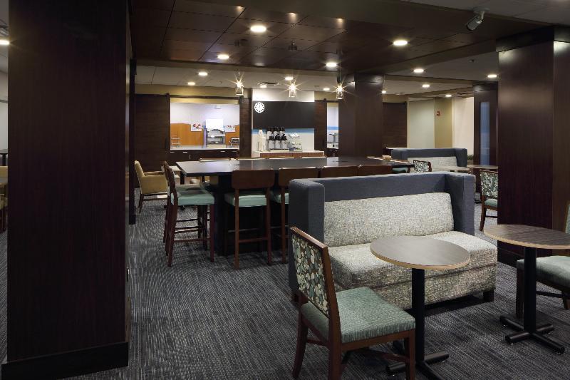 Holiday Inn Express Hotel & Suites Atlanta Airport West - Camp Creek By Ihg Exterior foto
